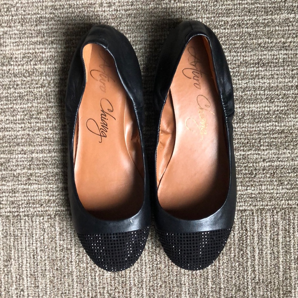 Arturo Chiang Black Ballet Flats size 6M